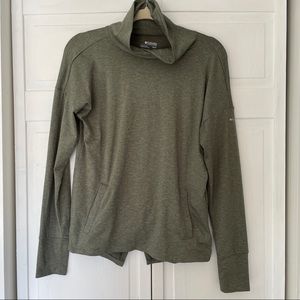 Columbia Solar Shield with Neck Cover Long Sleeve Olive Top